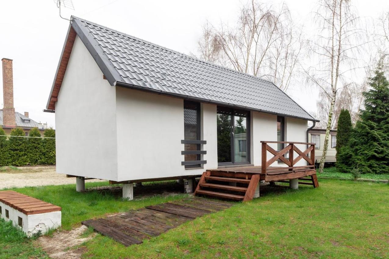 Ow Wilk - Pokoje I Domki Z Aneksami Kuchennymi, Parking, Plac Zabaw Łeba Exterior foto